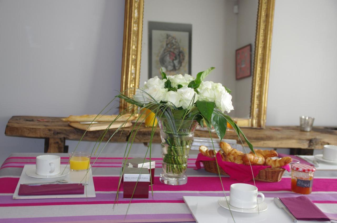 Bed and Breakfast Madeleine Et Cie Angers Exterior foto