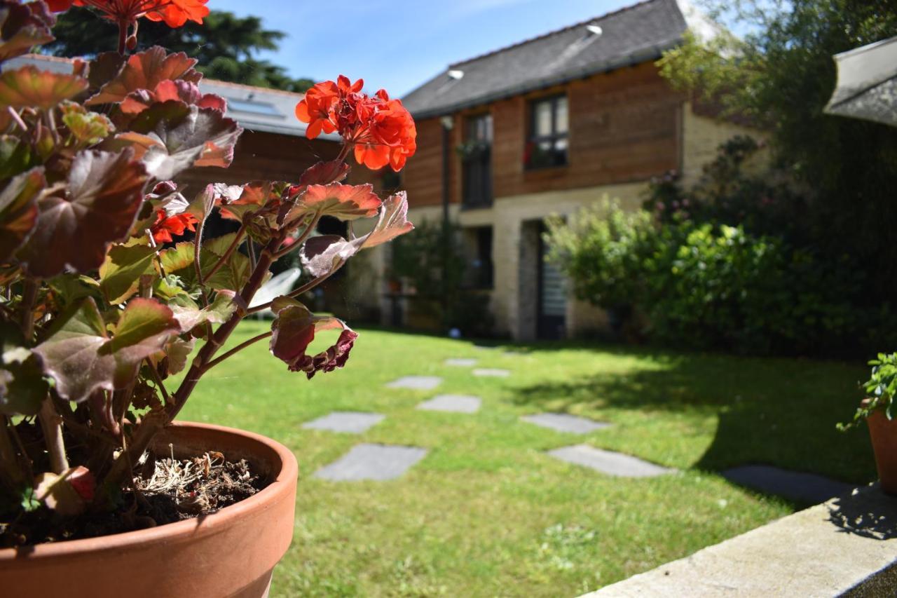 Bed and Breakfast Madeleine Et Cie Angers Exterior foto